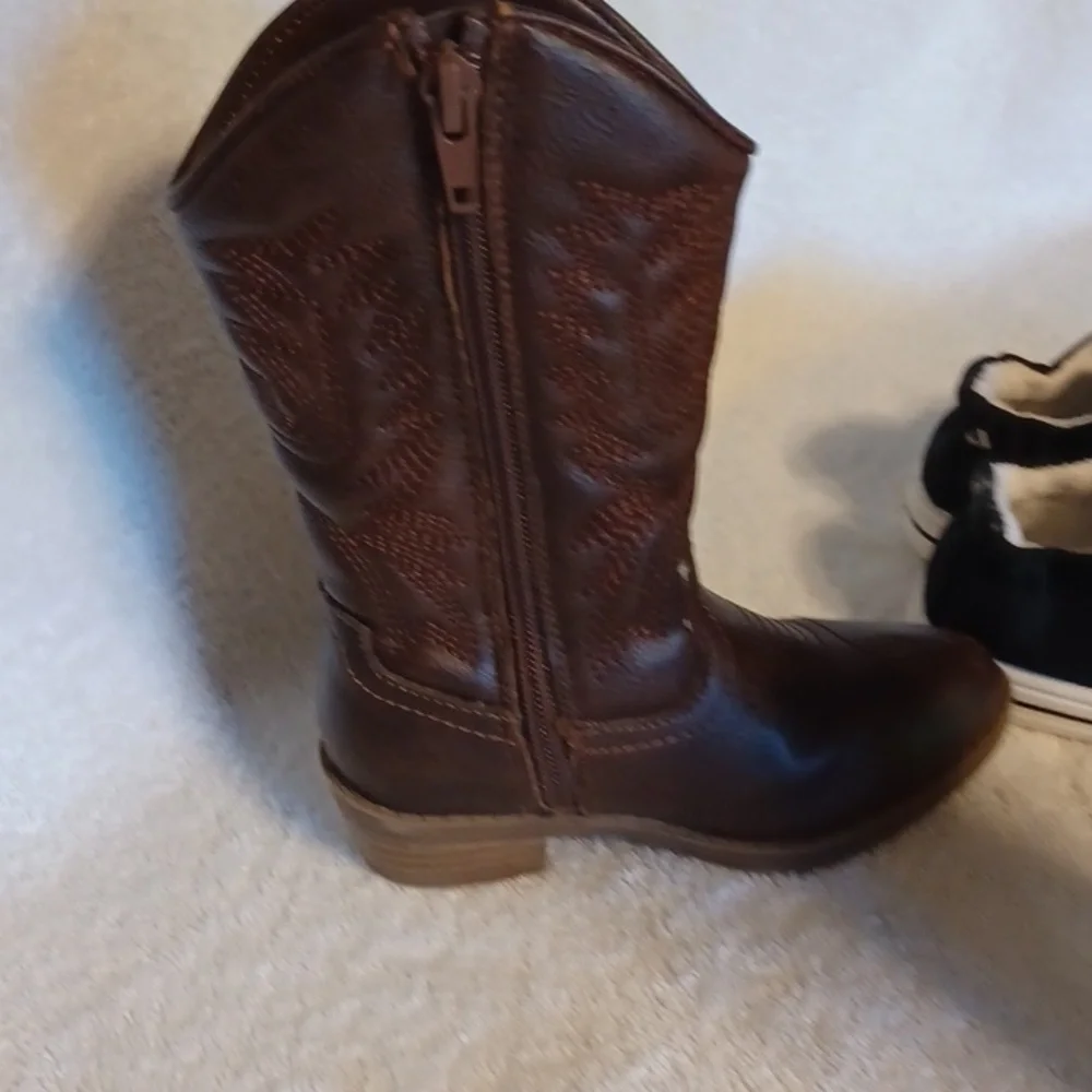 Steve Madden both new